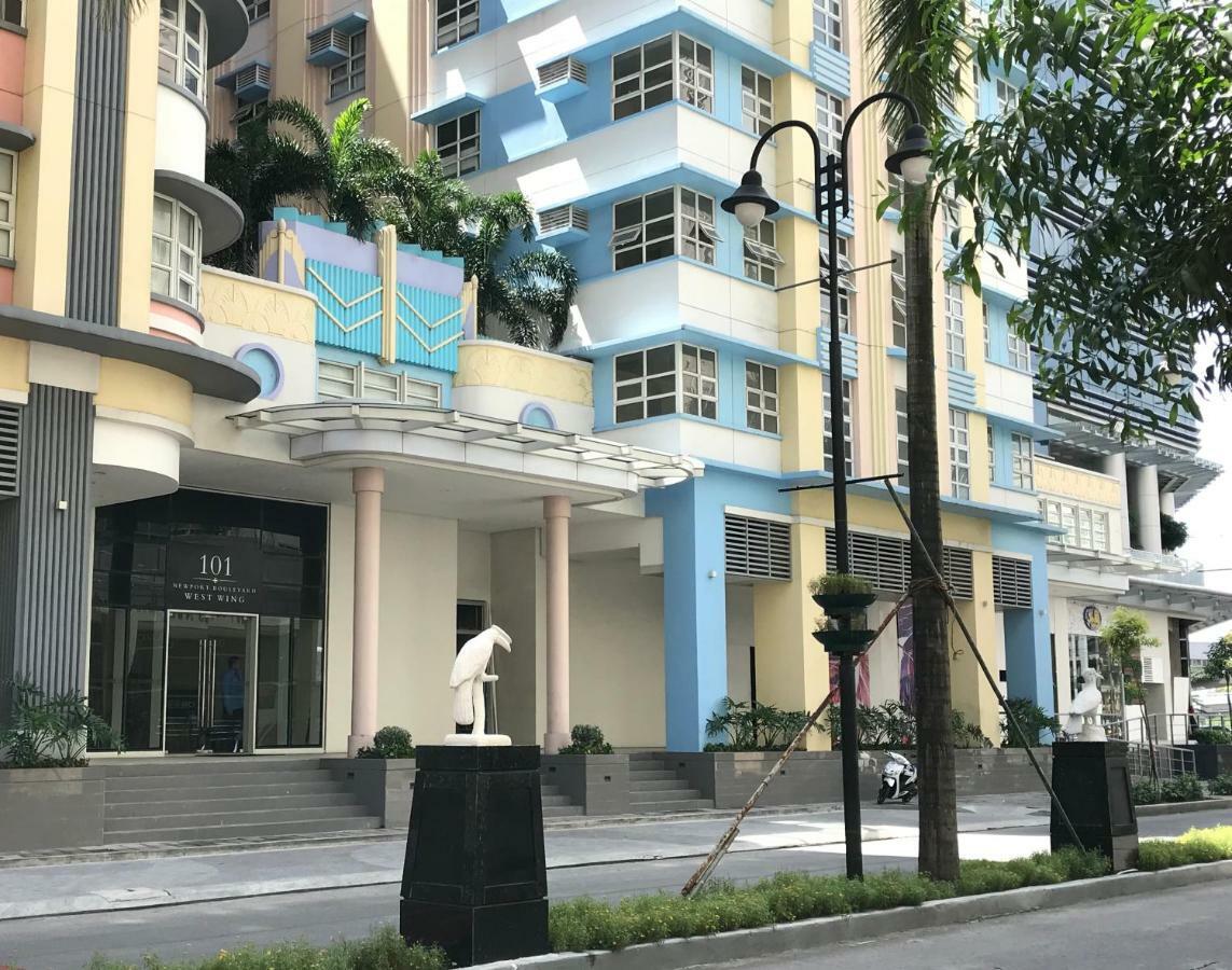 Chillax Studio 101 Newport Boulevard Manila Exterior photo